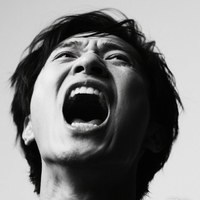 八窍生